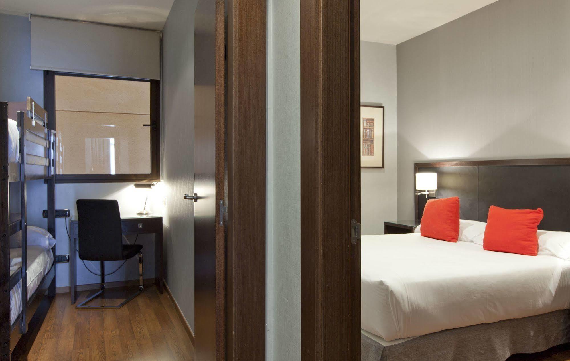 Suites Center Barcelona Eksteriør bilde